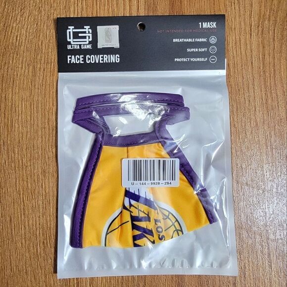 Los Angeles Lakers Face Mask Covering Ultra Game Basketball Nike Kobe LeBron AD - Picture 1 of 4
